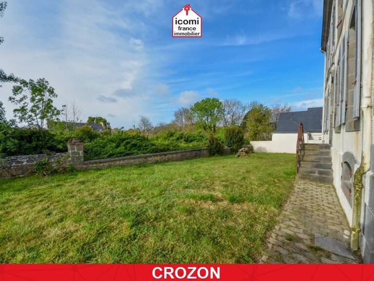 FINISTERE - Crozon (29160) - IMMEUBLE D'INVESTISSEMENT 3 ETAGES - 6 APPARTEMENTS T2 ET T3 LOUES AVEC UN GARAGE SUR TERRAIN DE 676M² — photo 1