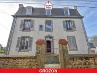 FINISTERE - Crozon (29160) - IMMEUBLE D'INVESTISSEMENT 3 ETAGES - 6 APPARTEMENTS T2 ET T3 LOUES AVEC UN GARAGE SUR TERRAIN DE 676M² — photo 2