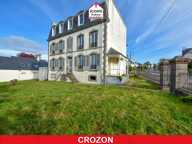 FINISTERE - Crozon (29160) - IMMEUBLE D'INVESTISSEMENT 3 ETAGES - 6 APPARTEMENTS T2 ET T3 LOUES AVEC UN GARAGE SUR TERRAIN DE 676M² — photo 4