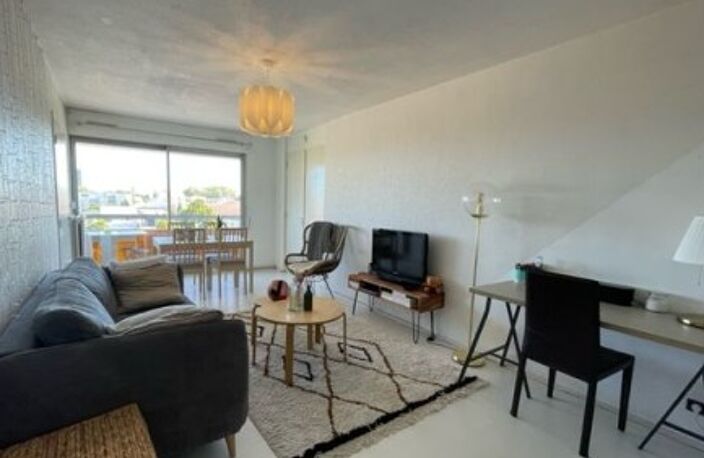 T2 — photo 2