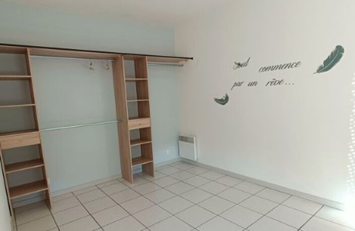 T2 — photo 2