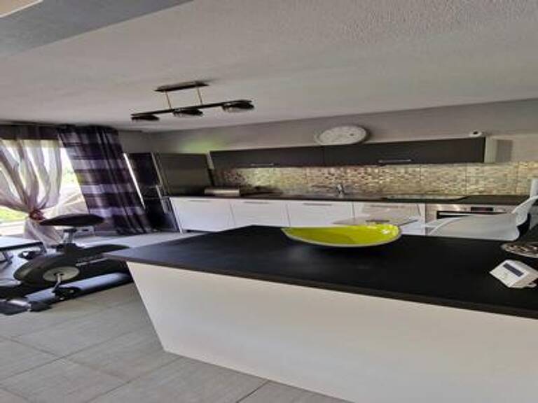 T2 — photo 1