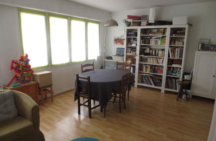 T2 — photo 2