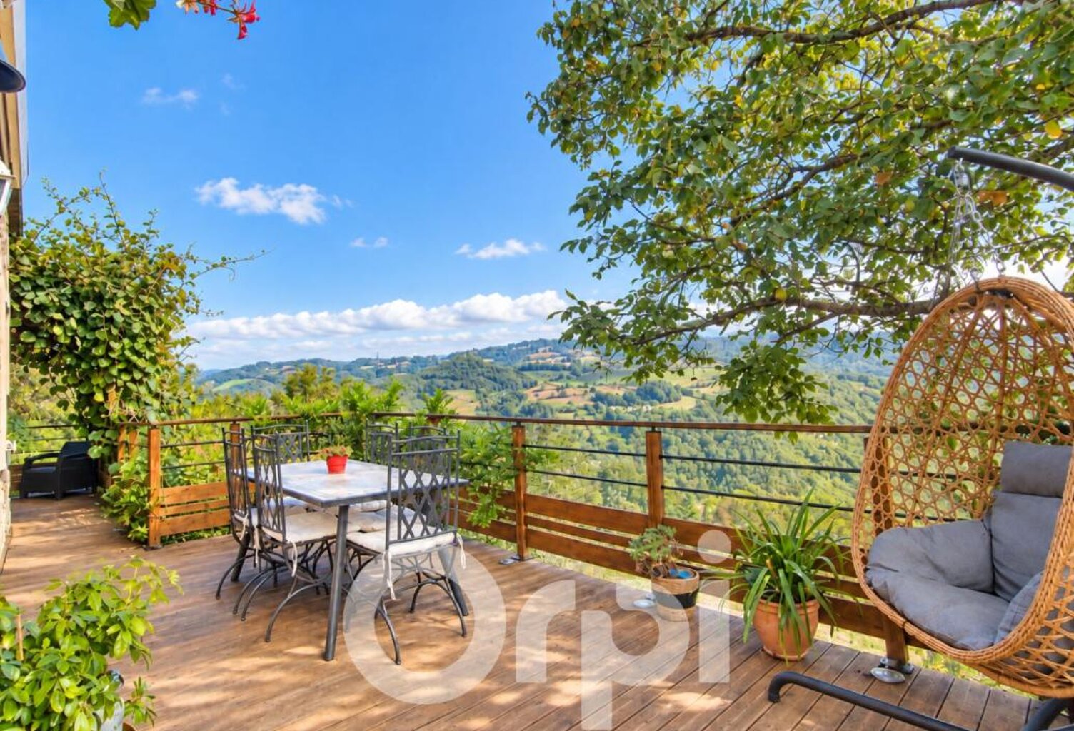 GOLINHAC – Charmante maison mitoyenne en pierre avec vue panoramique, grangette, étang avec source et plus de 7 000 m² de terrain attenant — photo 1