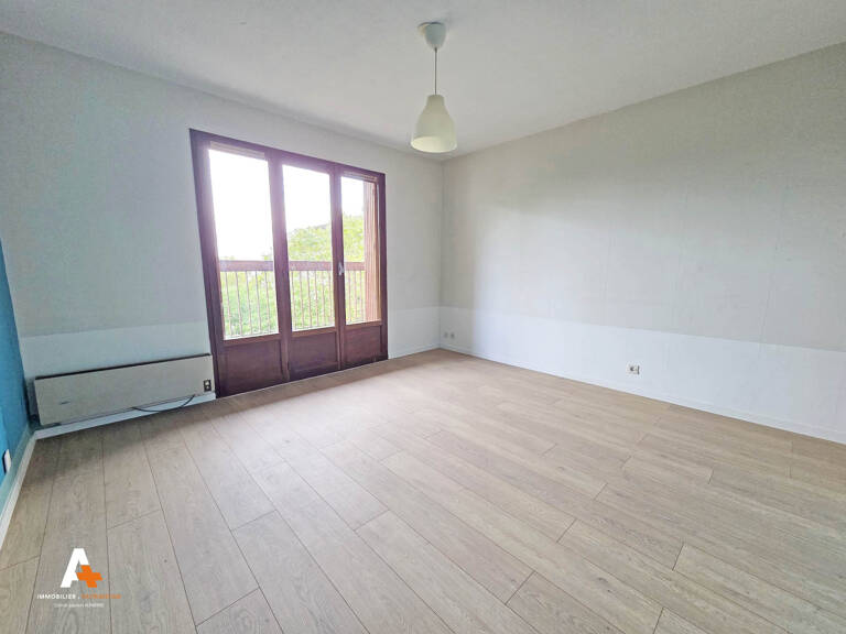 Vente Marseille 13003/ Belle De Mai - Impasse Solférino / Type 1 avec Balcon — photo 1