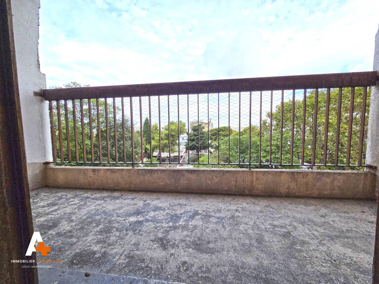Vente Marseille 13003/ Belle De Mai - Impasse Solférino / Type 1 avec Balcon — photo 1