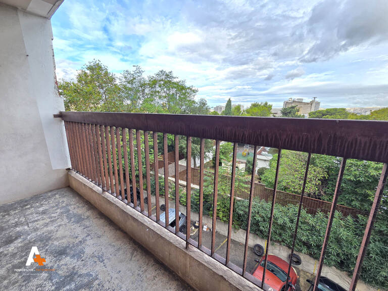 Vente Marseille 13003/ Belle De Mai - Impasse Solférino / Type 1 avec Balcon — photo 1