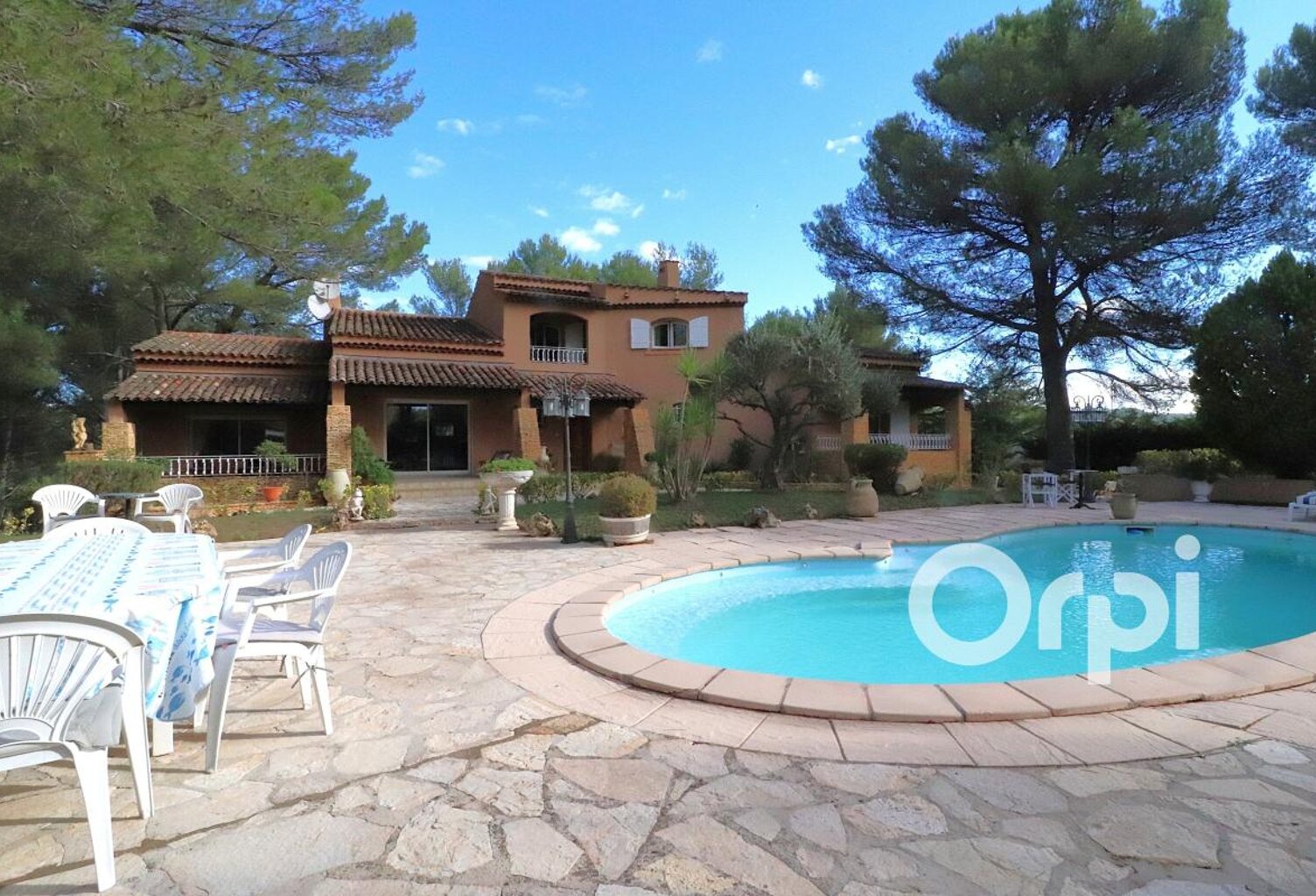 LA DESTROUSSE VILLA T4/5 AVEC 4000 m² de terrain — photo 1