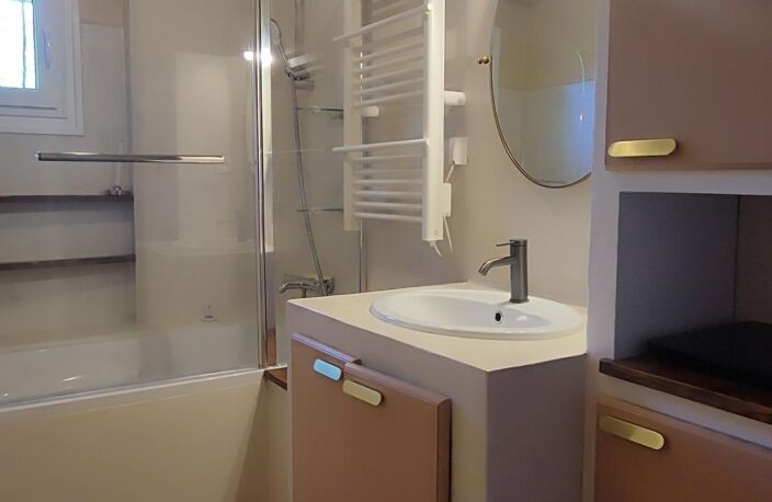 BAS DE VILLA T4 — photo 4