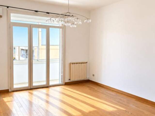 Appartement À Louer — photo du bien