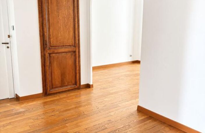 Appartement À Louer — photo 3