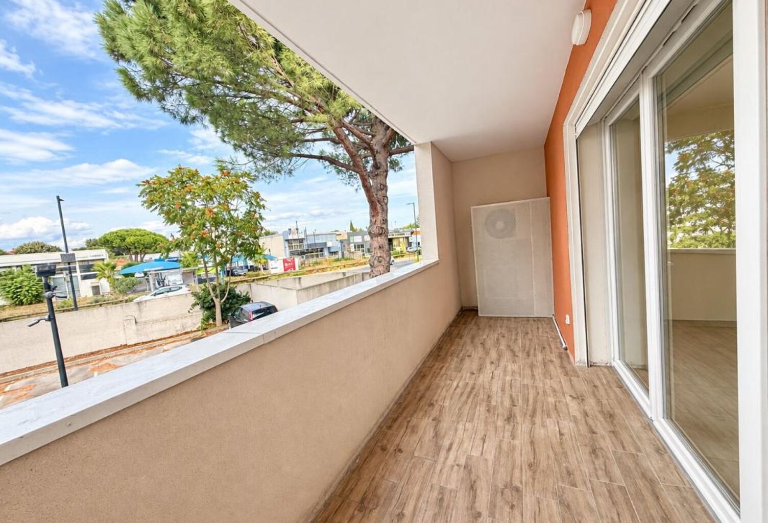T2 avec Terrasse & Parking à Lunel ! — photo 1