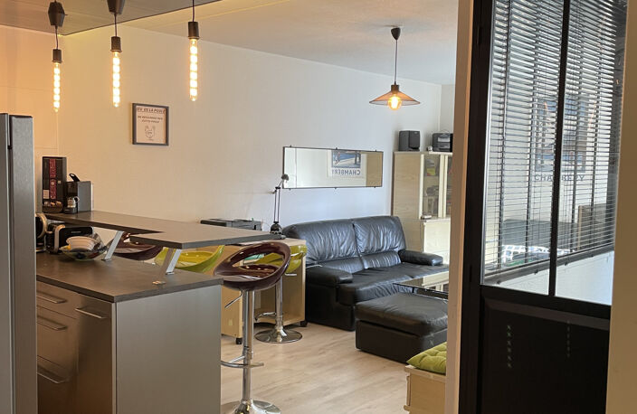 T2 MEUBLE de 39m2 à deux pas de la gare — photo 2