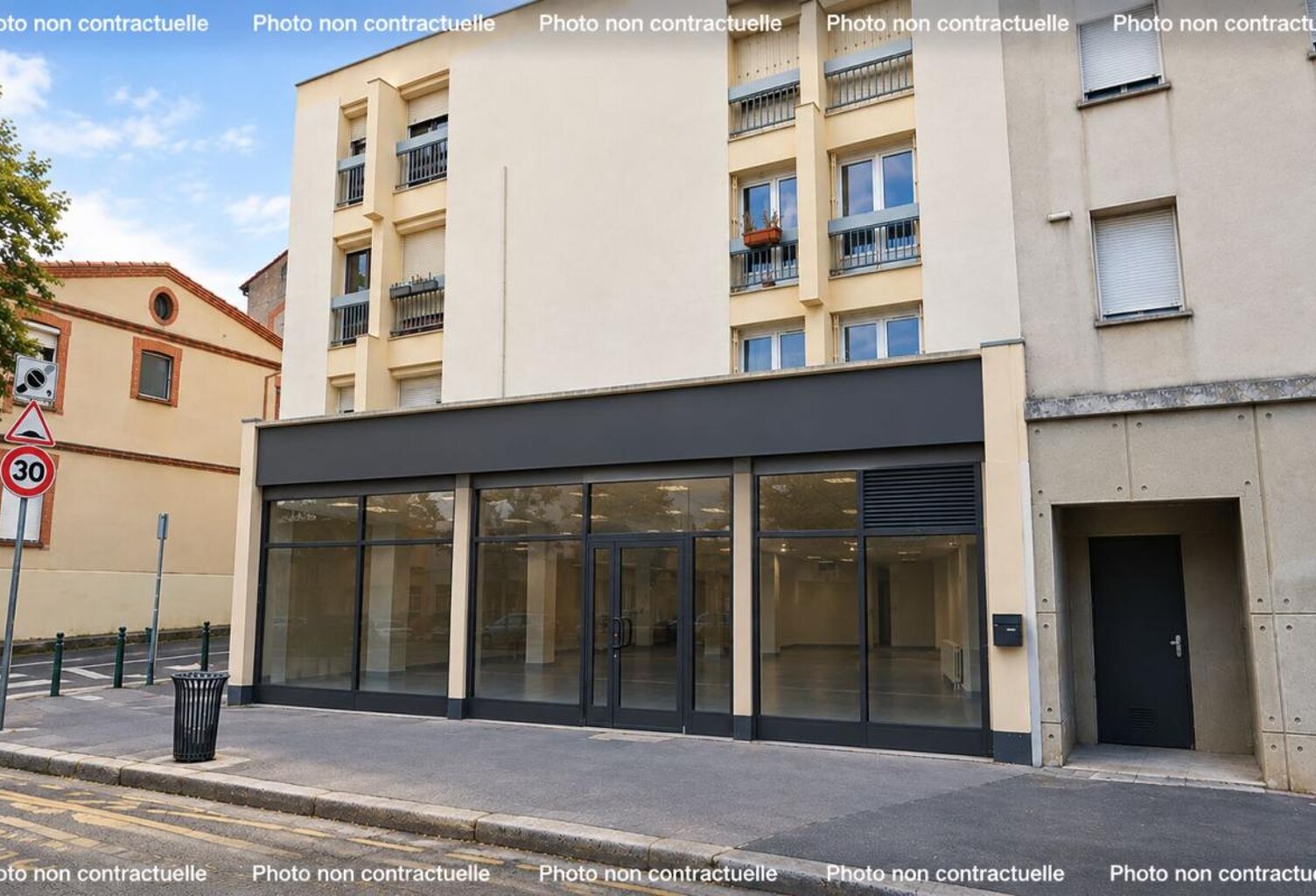 Local Commercial sur Faubourg Bonnefoy 107 m2 — photo 1