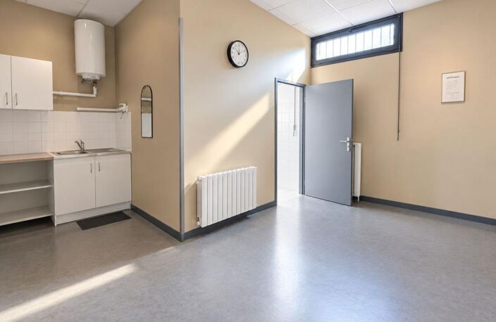 Local Commercial sur Faubourg Bonnefoy 107 m2 — photo 3