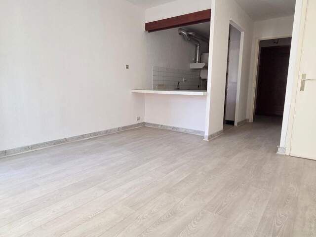 Studio À Vendre — photo du bien