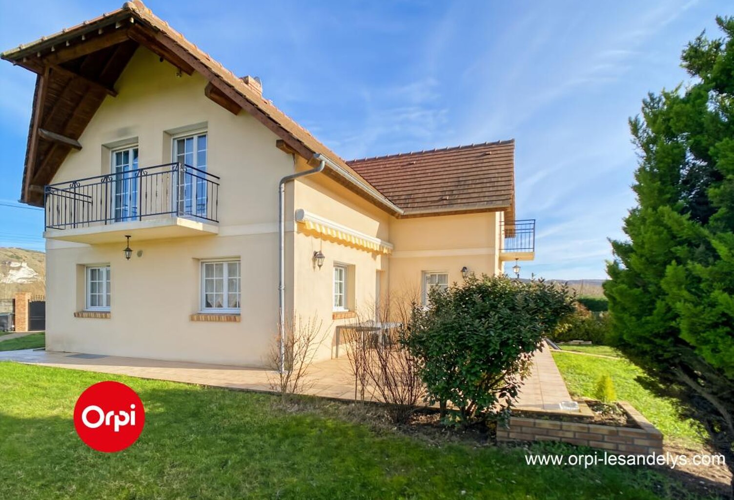 Maison avec sous sol total  À Vendre 4 chambres Vallée de Seine Jardin — photo 1