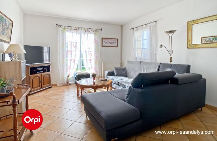 Maison avec sous sol total  À Vendre 4 chambres Vallée de Seine Jardin — photo 3