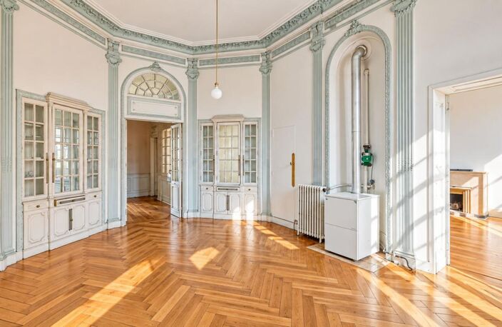 Toulouse Jean-Jaures Wilson Appartement T3/4 à rénover dans immeuble de caractère — photo 2