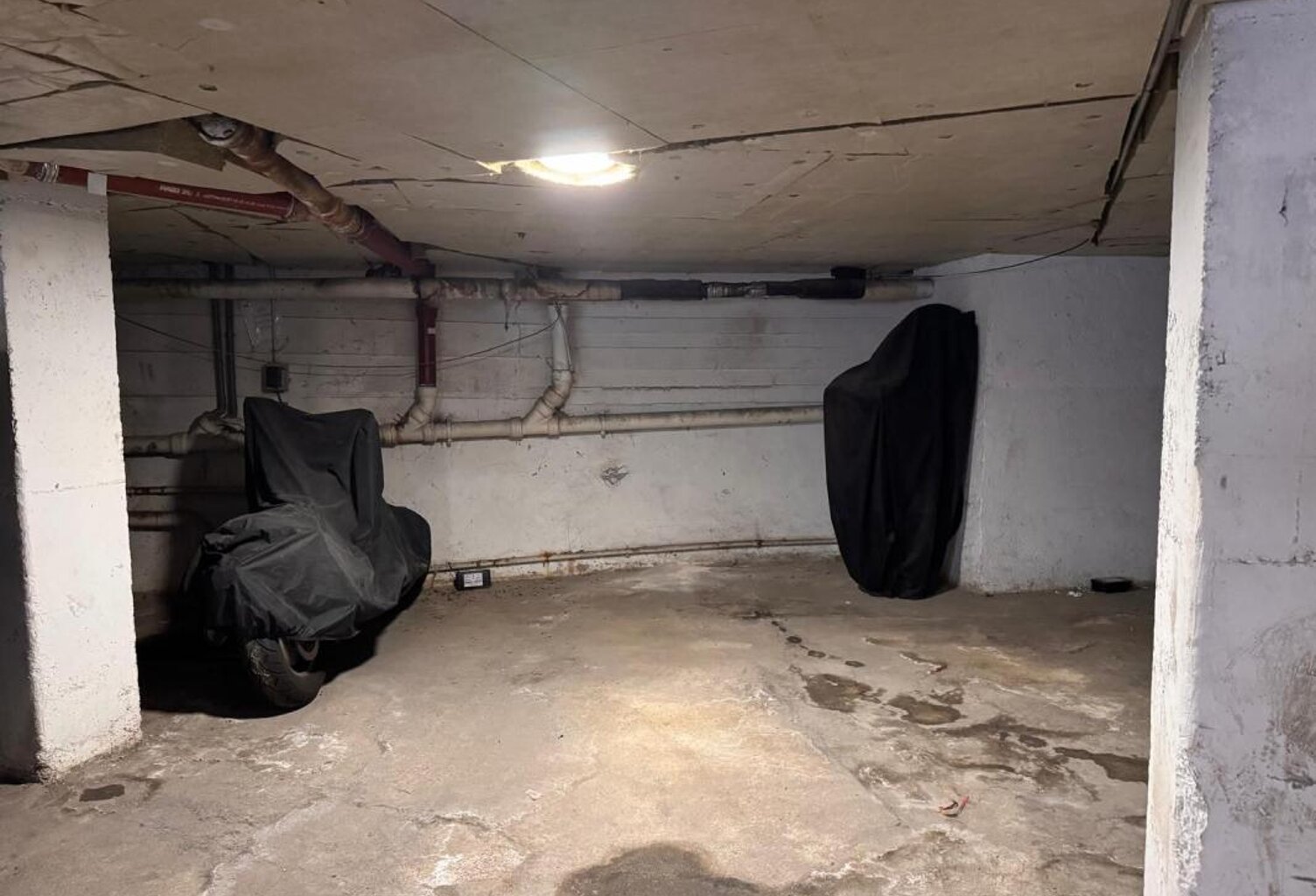 Place de parking en sous sol sécurisé — photo 1