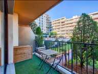 Beau studio avec terrasse, clim rénové récemment vue sur jardin — photo 3