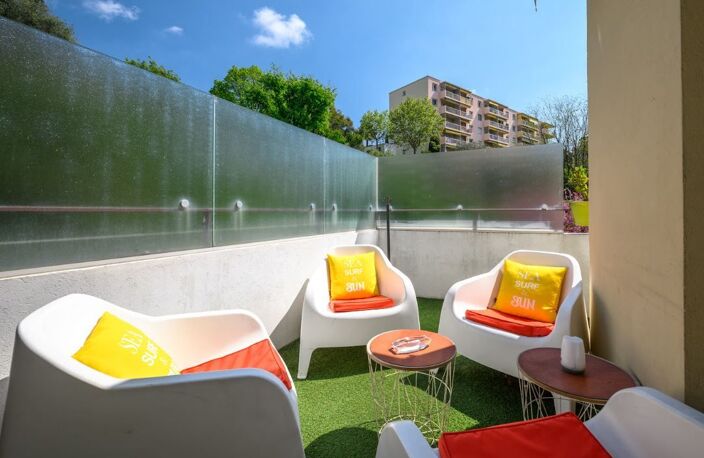 Appartement 4 pièces, belle terrasse, accès sécurisé, résidence récente — photo 3