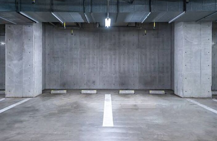A VENDRE 350 m2 de parking à exploiter — photo 2