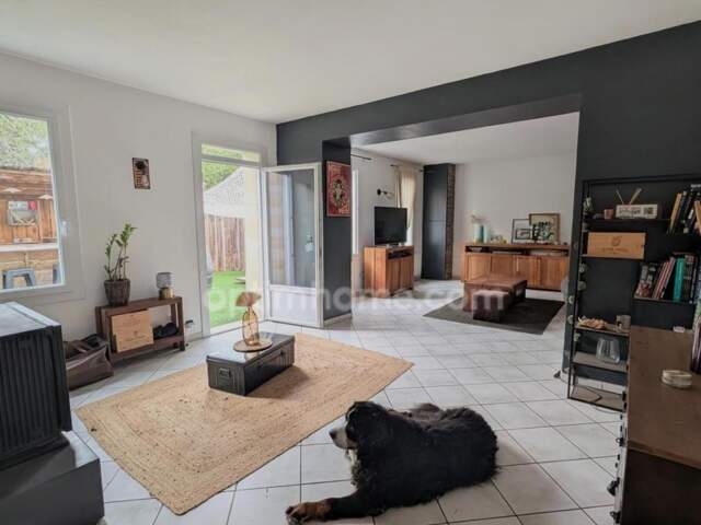 Maison  5 pièces 112 m2 3 chambres avec terrasse en bois et pool House Saint Jean d'illac — photo du bien