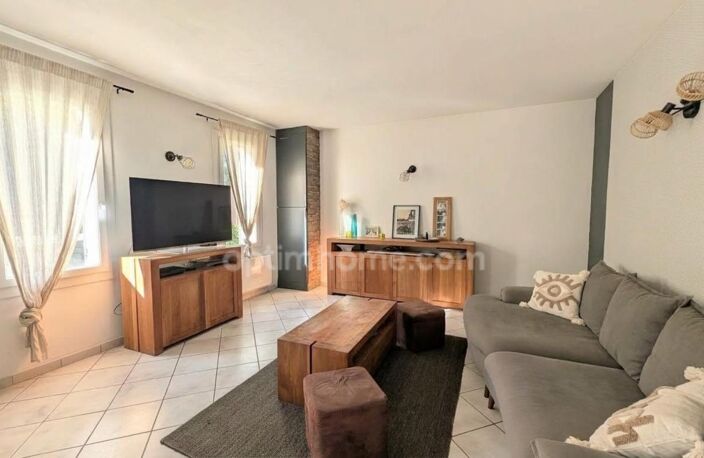 Maison  5 pièces 112 m2 3 chambres avec terrasse en bois et pool House Saint Jean d'illac — photo 3