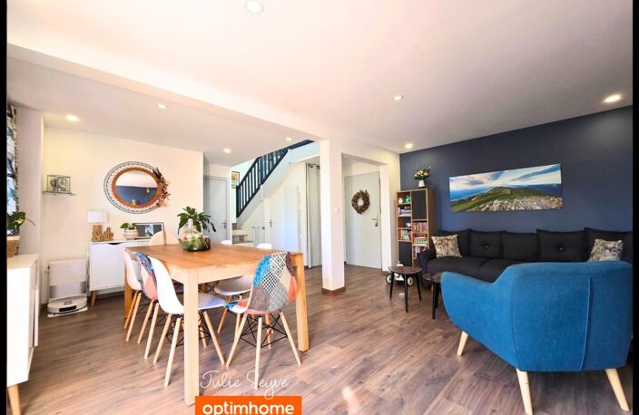 Appartement T4 Duplex 90 m² (110 m² utiles) Vue Mont-Blanc, balcon, cave et deux parkings — photo 3