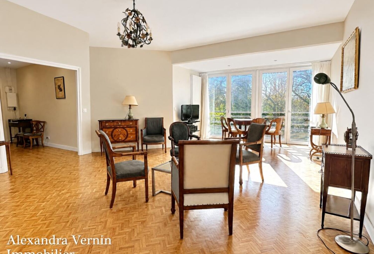 Appartement familial avec ascenseur quartier des écoles — photo 1