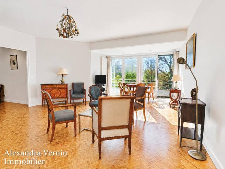 Appartement familial avec ascenseur quartier des écoles — photo 1