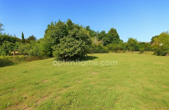 Terrain de 1 200 m², à deux pas du centre — photo 2