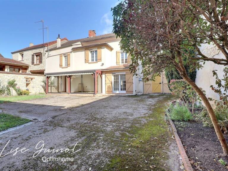 MAISON 3 CHAMBRES - 3 DÉPENDANCES - COUR INTÉRIEURE — photo 1