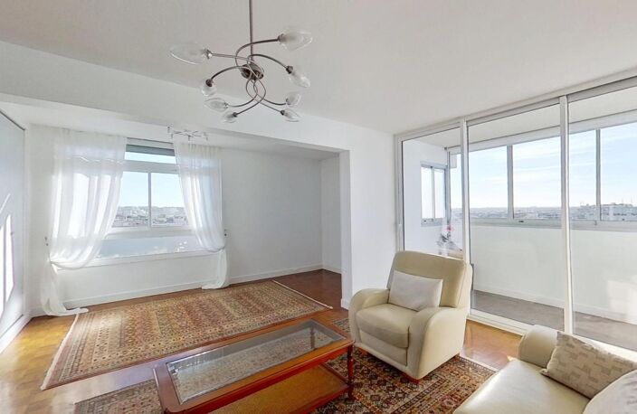 Appartement 3/4 pièces – 87 m² – 12e étage – Vue imprenable – Loggia – Quartier des Coutures — photo 3