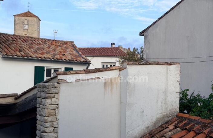 LA FLOTTE – MAGNIFIQUE CHAI RÉNOVÉ AVEC DÉPENDANCE EN PIERRE — photo 2