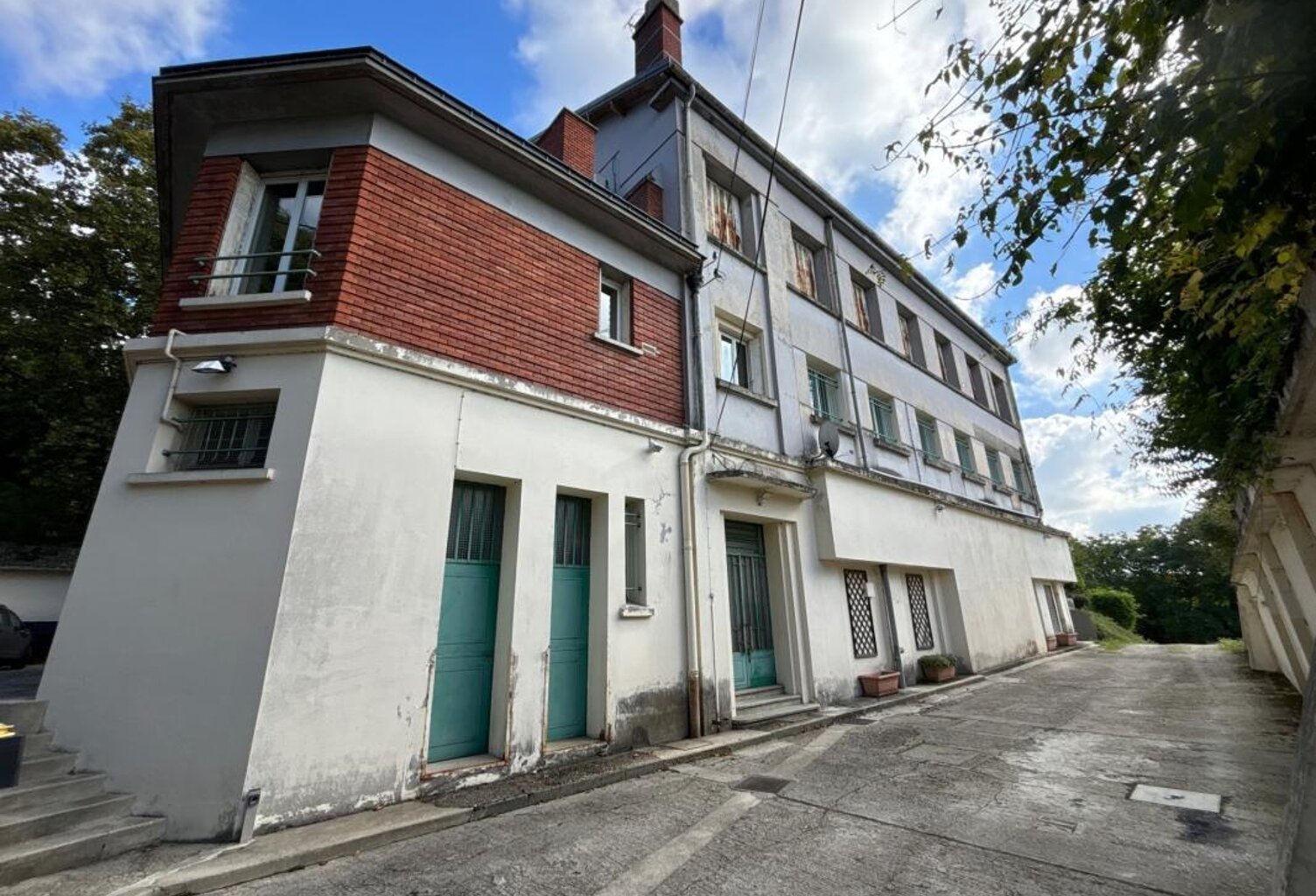 Immeuble à vendre LA FERTE SOUS JOUARRE (77) — photo 1