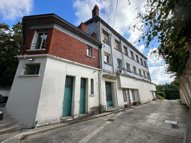 Immeuble à vendre LA FERTE SOUS JOUARRE (77) — photo du bien
