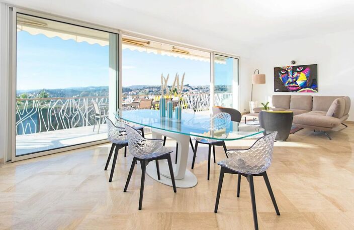 VILLA CALIFORNIENNE D’EXCEPTION AVEC VUE PANORAMIQUE – CAGNES-SU — photo 4