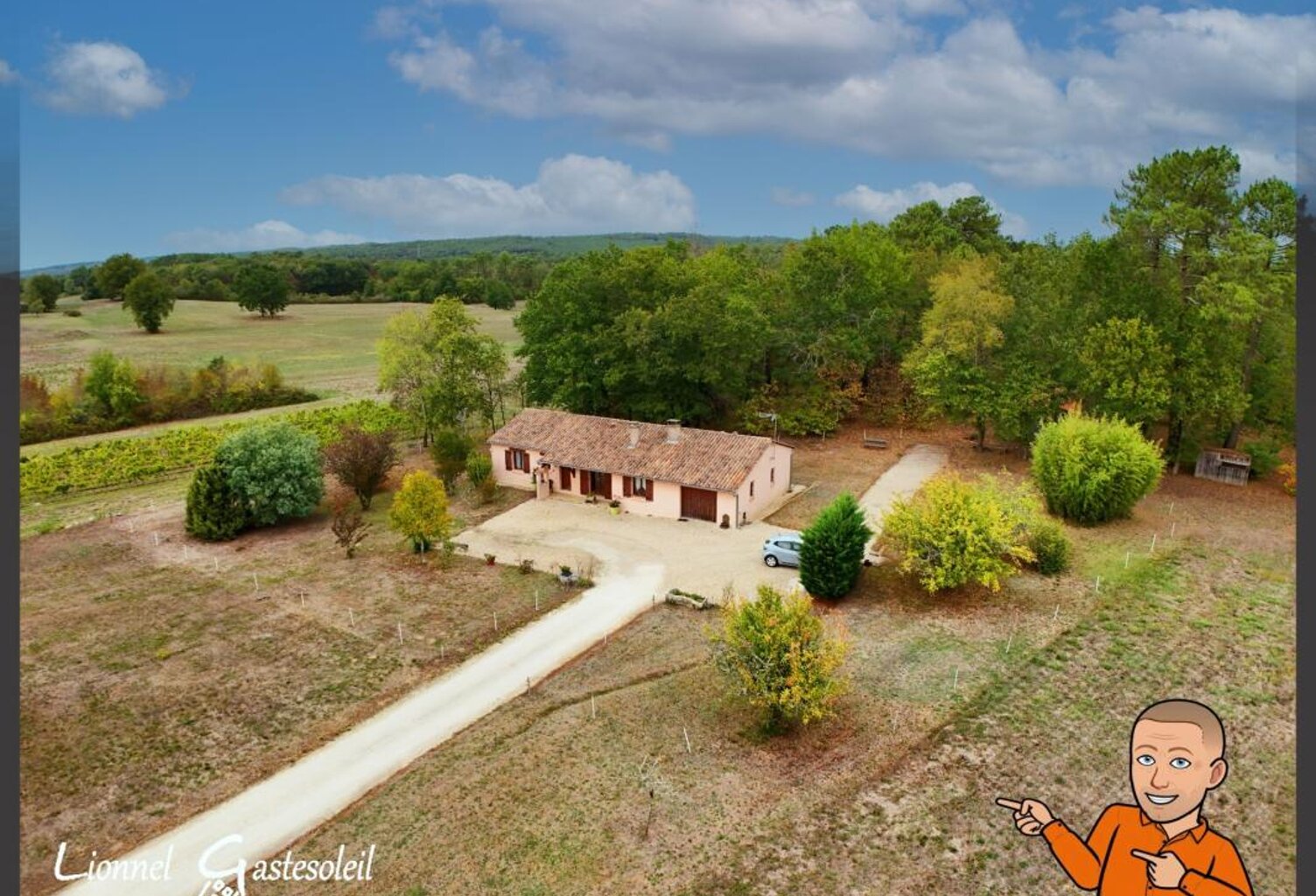 Maison à vendre de plain pied 3 chambres garage et grange sur 1.5ha à Fraisse en Dordogne   (24) — photo 1