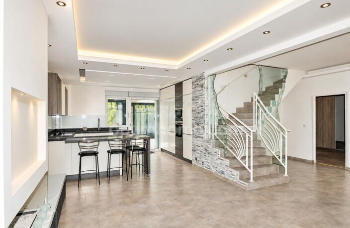 Maison à louer 6 pièces SAINT MAUR DES FOSSES (94) — photo 4