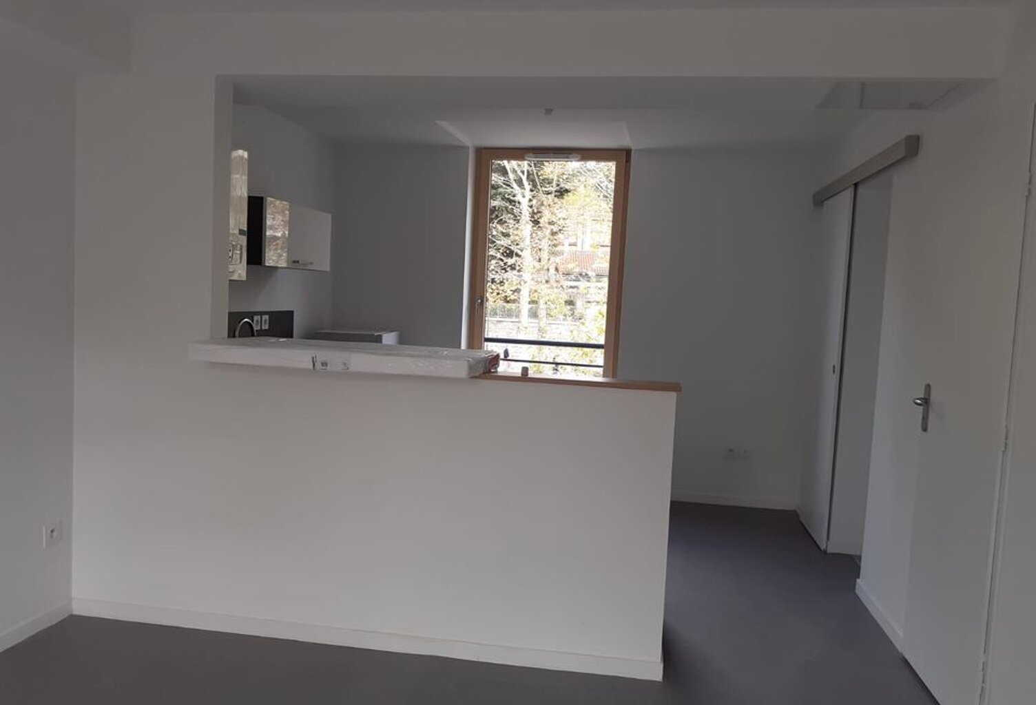 Appartement de 94m2 à louer sur Saint-Étienne — photo 1