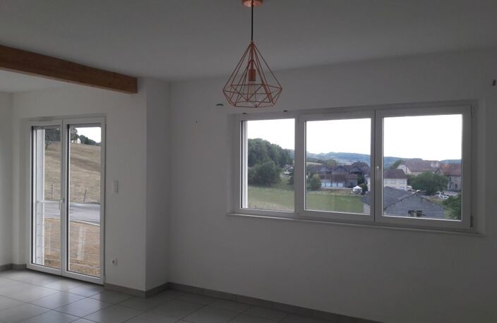 Maison de 100m2 à louer sur Larnod — photo 4