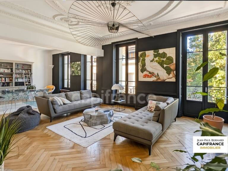 CHALON SUR SAONE (71) Magnifique Appartement haussmannien de 177,41 m² avec sa terrasse et ses 4 grandes chambres — photo 1
