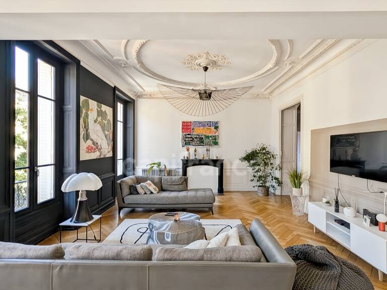 CHALON SUR SAONE (71) Magnifique Appartement haussmannien de 177,41 m² avec sa terrasse et ses 4 grandes chambres — photo 1