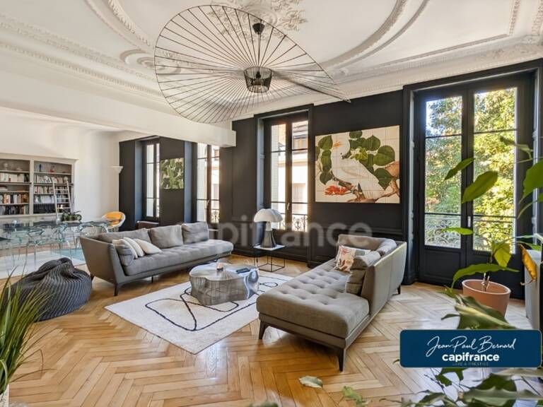 CHALON SUR SAONE (71) Magnifique Appartement haussmannien de 177,41 m² avec sa terrasse et ses 4 grandes chambres — photo 1