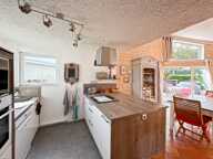 MAISON ATYPIQUE DE 80 M² SUR PLUS DE 1 000 M² DE TERRAIN — photo 4