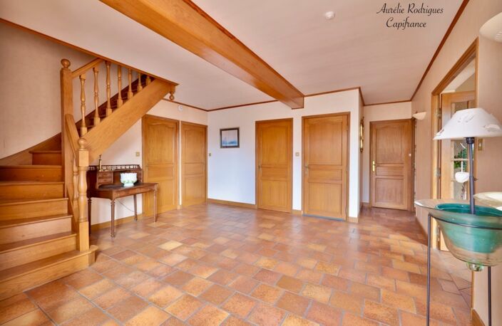 Maison à vendre 8 pièces BAGE LE CHATEL (01) — photo 3