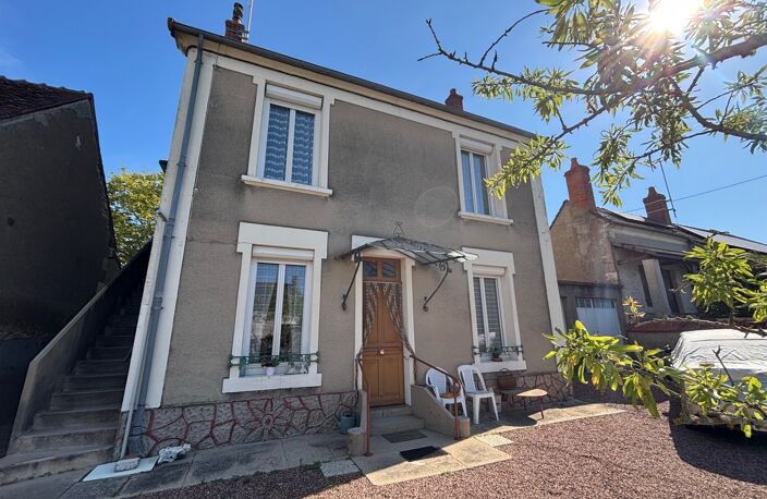 Maison 6 pièces avec grand jardin, garages et dépendances à Nevers — photo 2