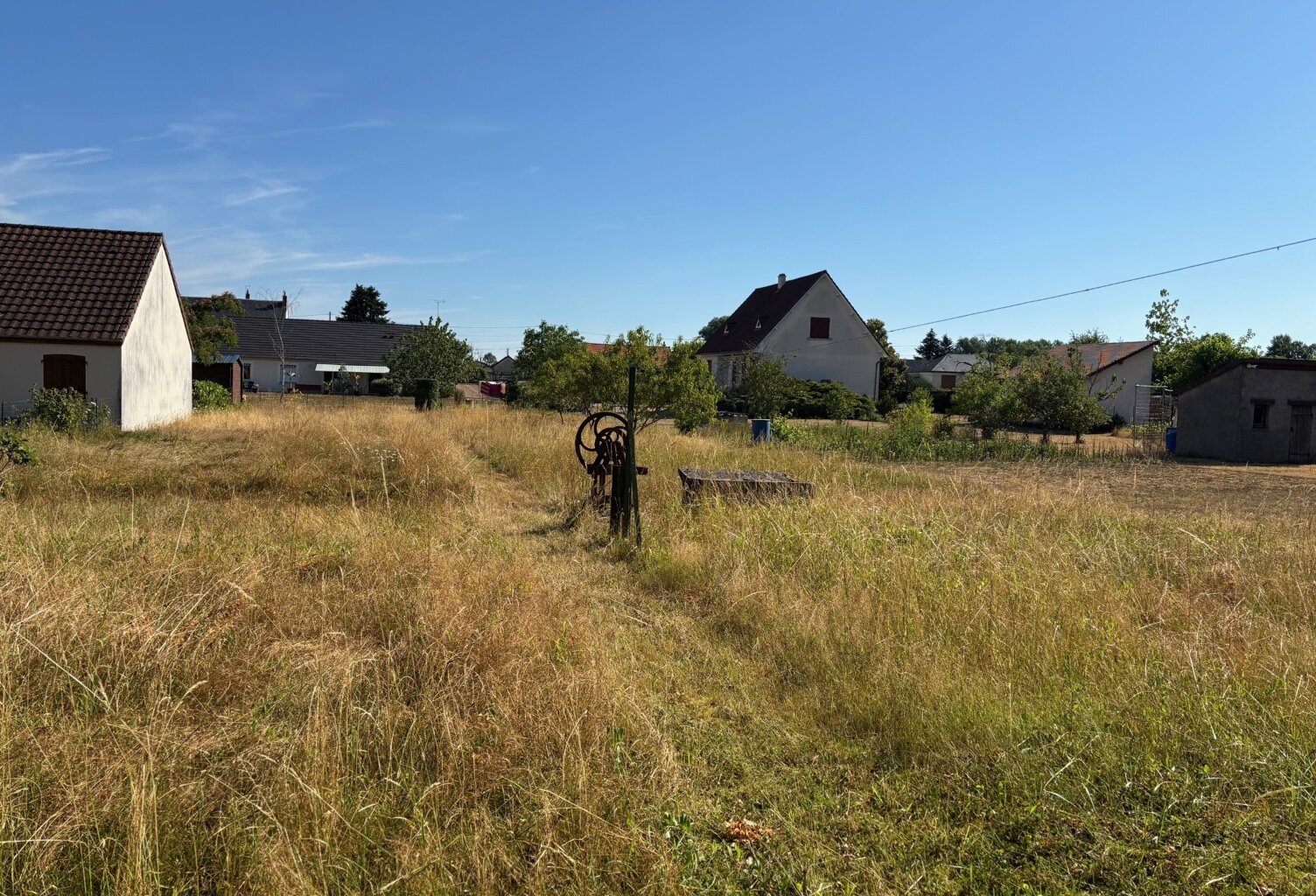 Maison 6 pièces avec grand jardin, garages et dépendances à Nevers — photo 1
